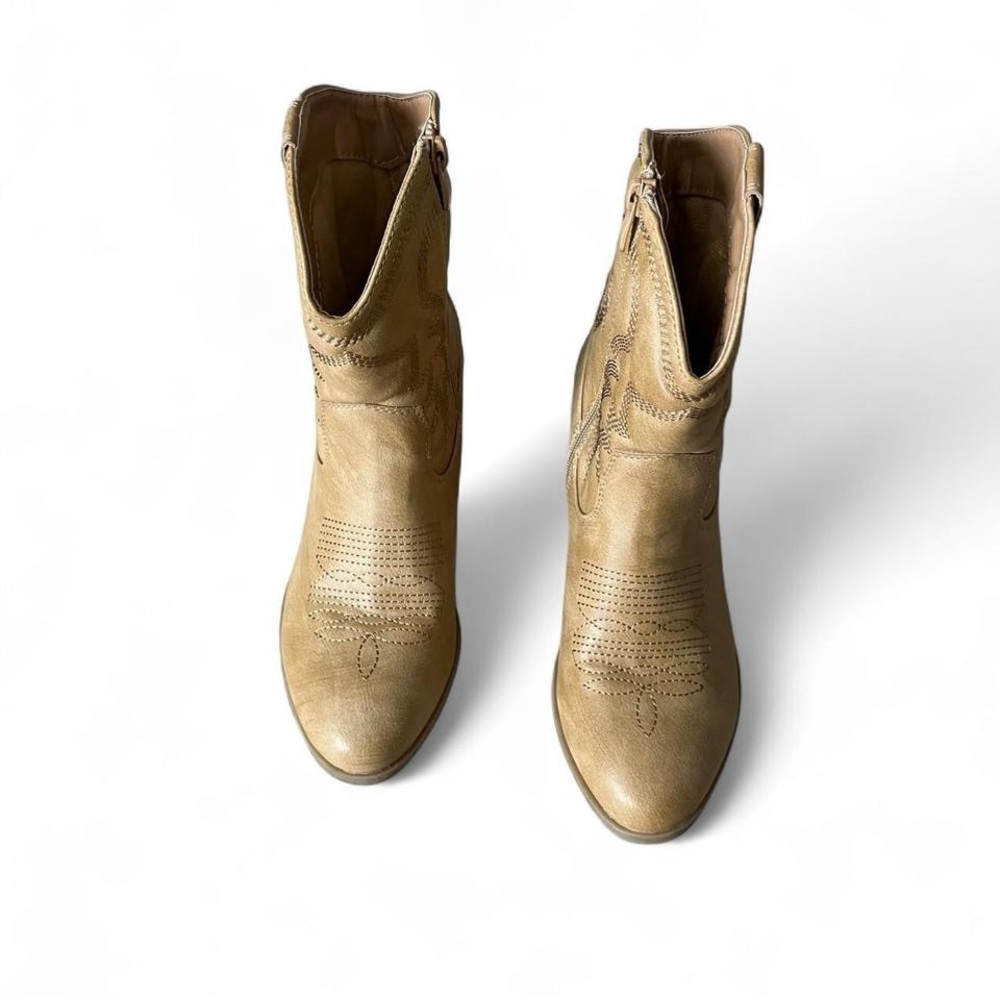 Global Win Tan Western Ankle Boots